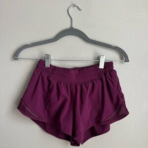 Lululemon 2.5 Hotty Hot Shorts